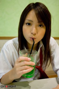 小小水蜜桃[电视剧]免费